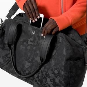 Lululemon Out of Range Duffel